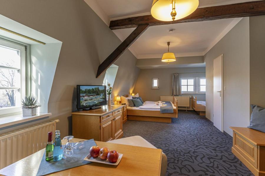Hotel Ross Zwönitz Eksteriør bilde